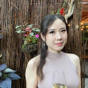 Meet your Posher, Rena